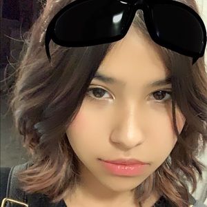 Meet your Posher, Mari